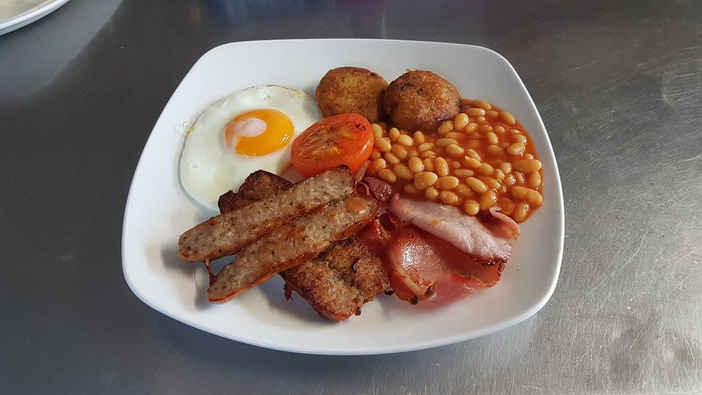 New Gurkha Inn Μπρέκον Εξωτερικό φωτογραφία
